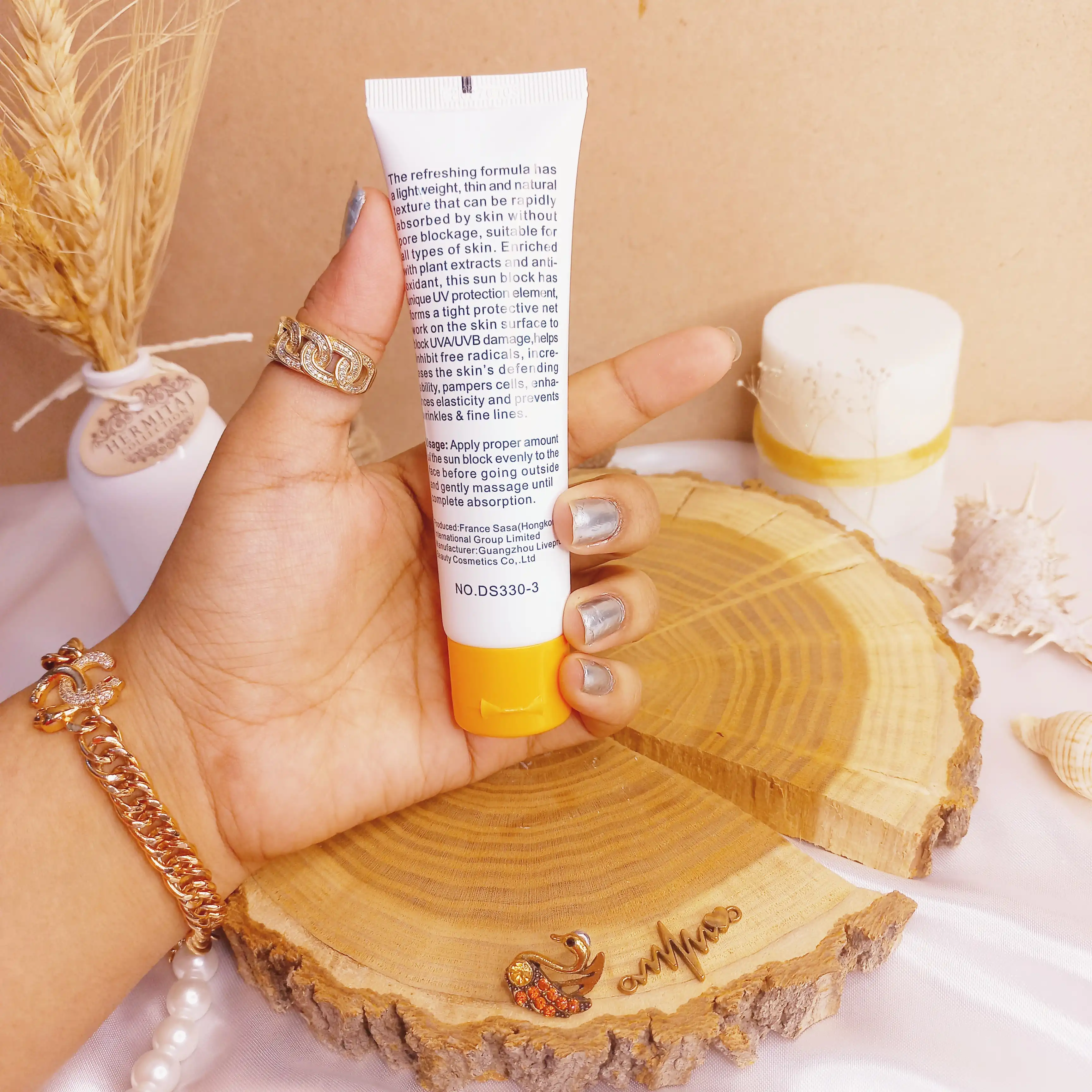 کرم ضد آفتاب SPF50 دیسار DISAAR