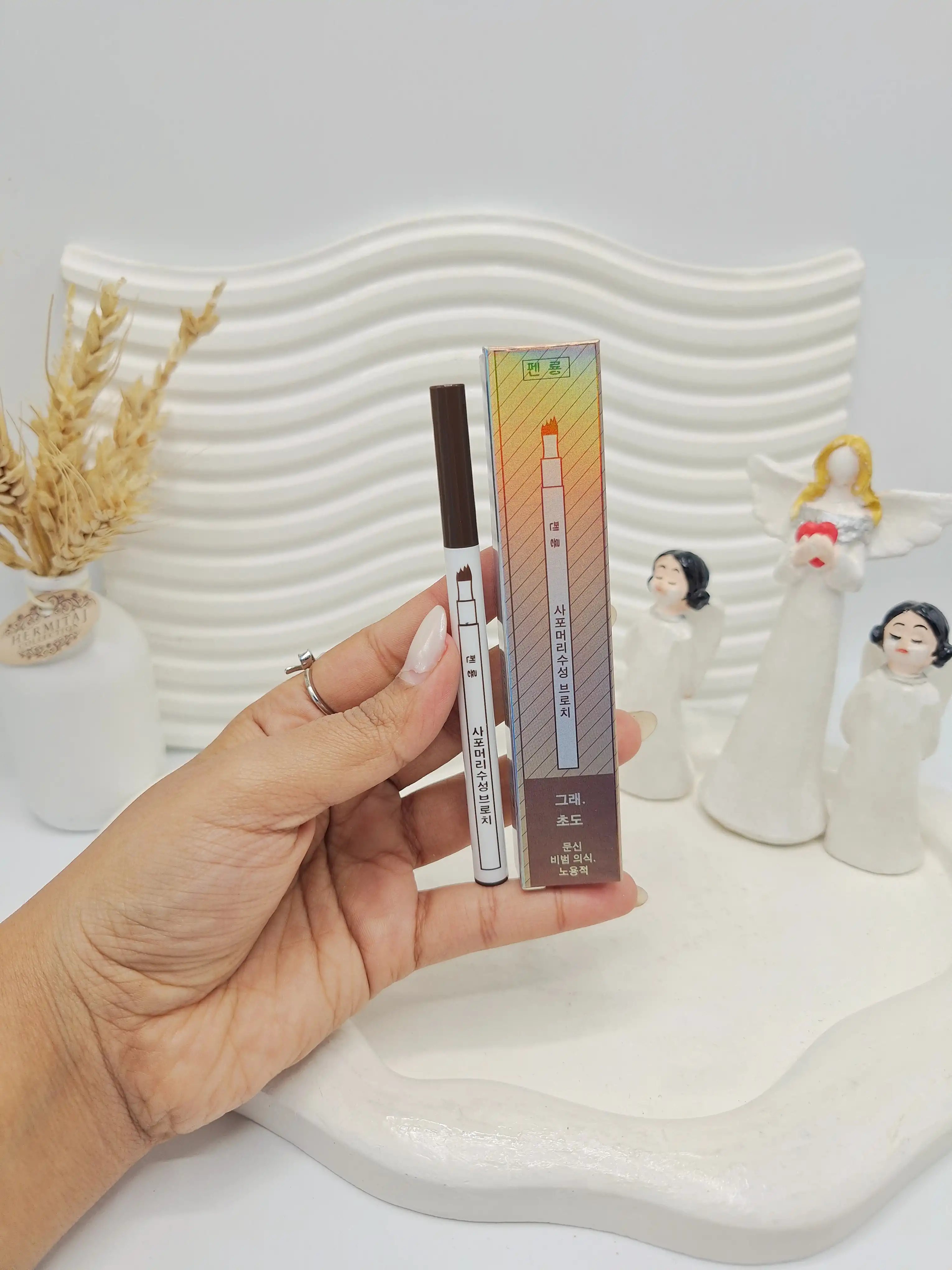 هاشور ابرو 4 خطی شماره 02 هدی بیوتی Huda beauty کد 828
