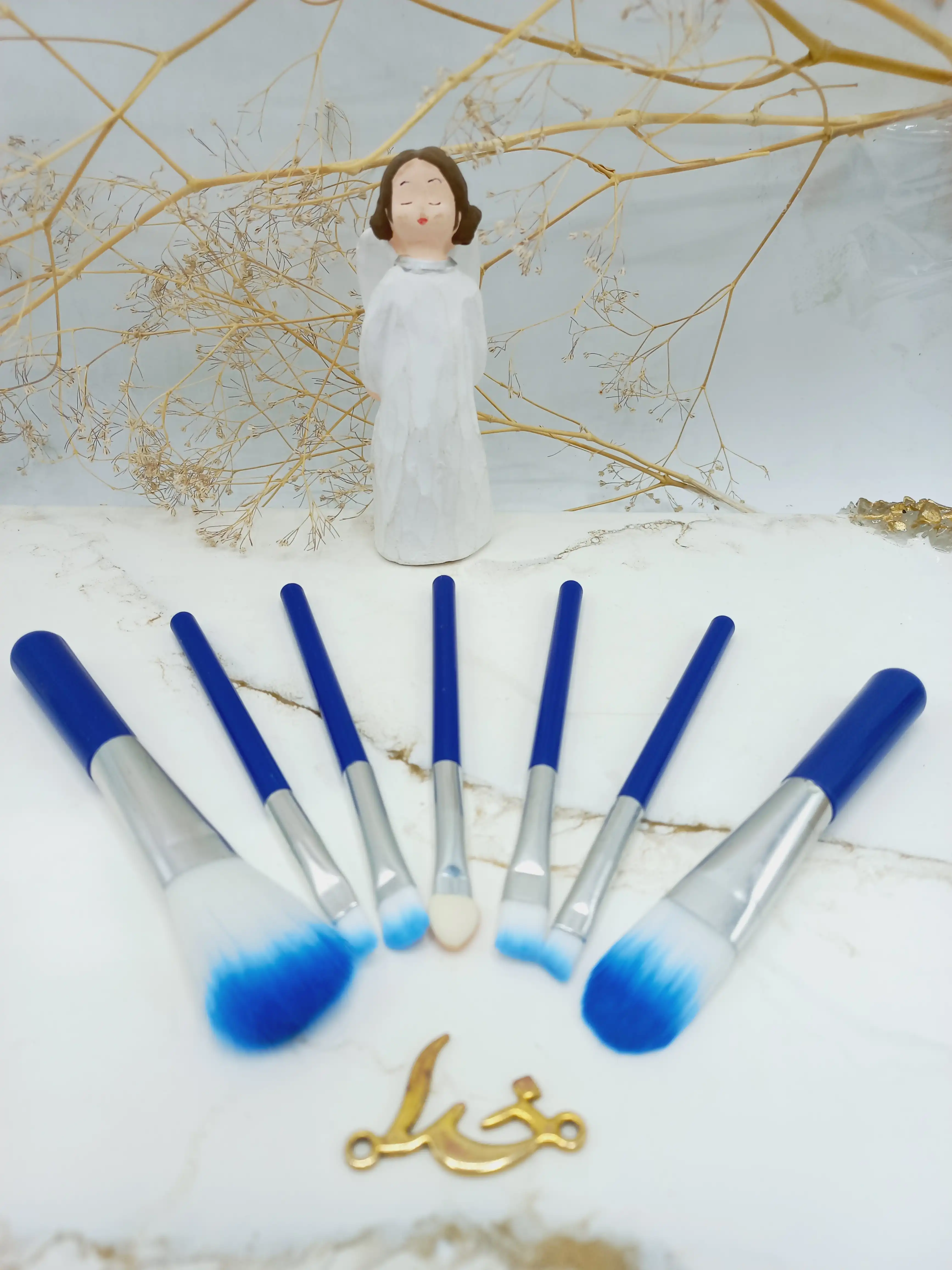 ست براش هفت تیکه آبی Doraemon قوطی فلزی