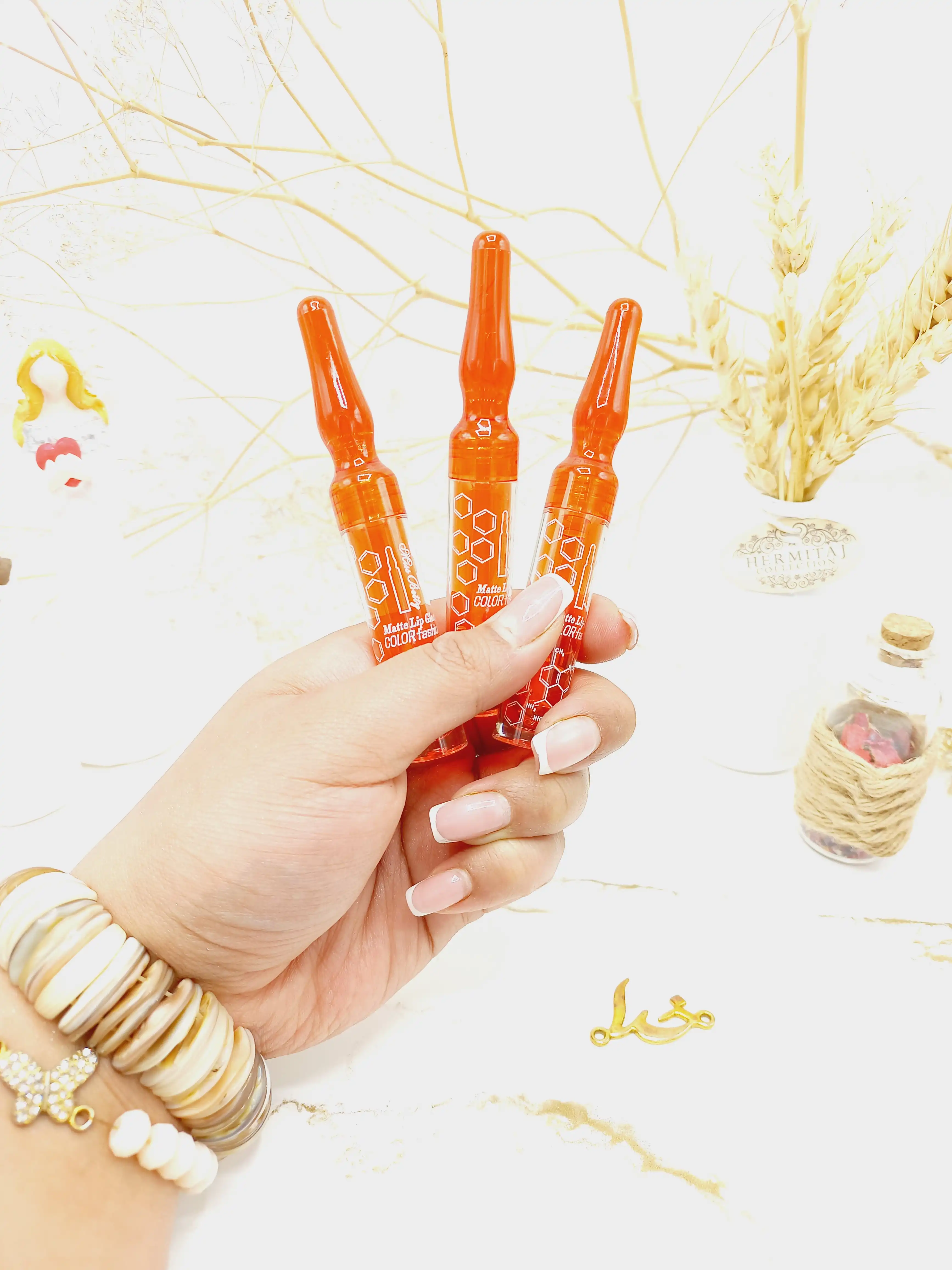 برق لب و حجم دهنده لب میس بتی Miss Betty کد L966