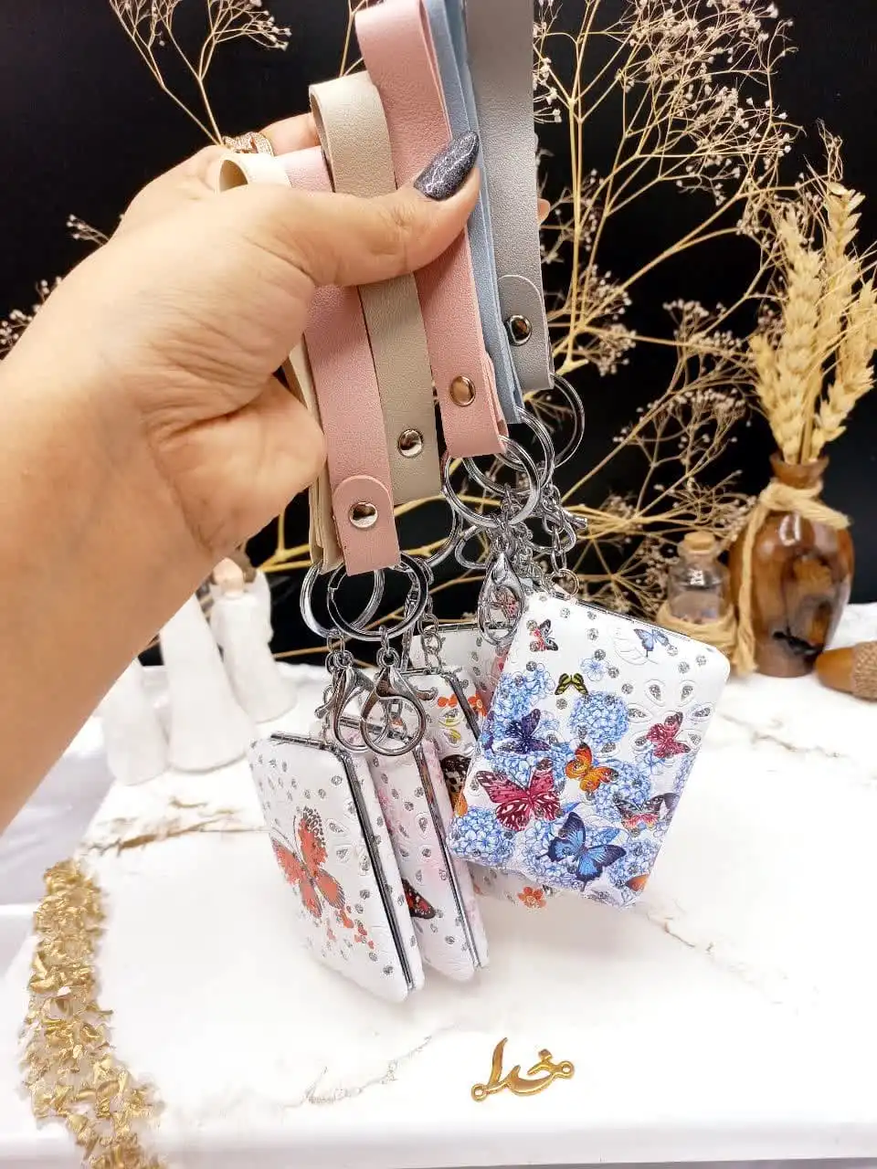 اینه زیبای آویز دار طرح پروانه