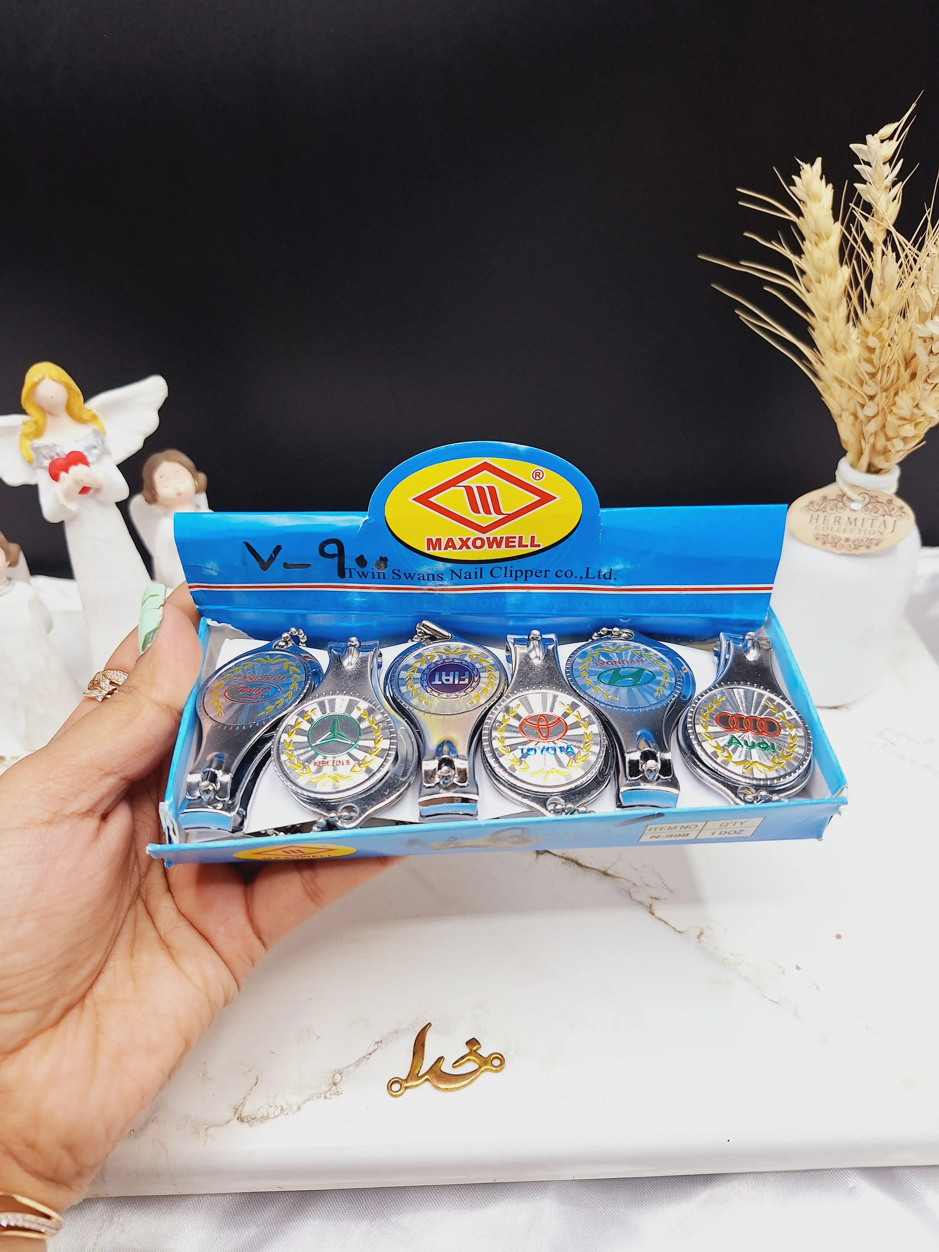 ناخن گیر کاربردی MAXOWELL کد N_900