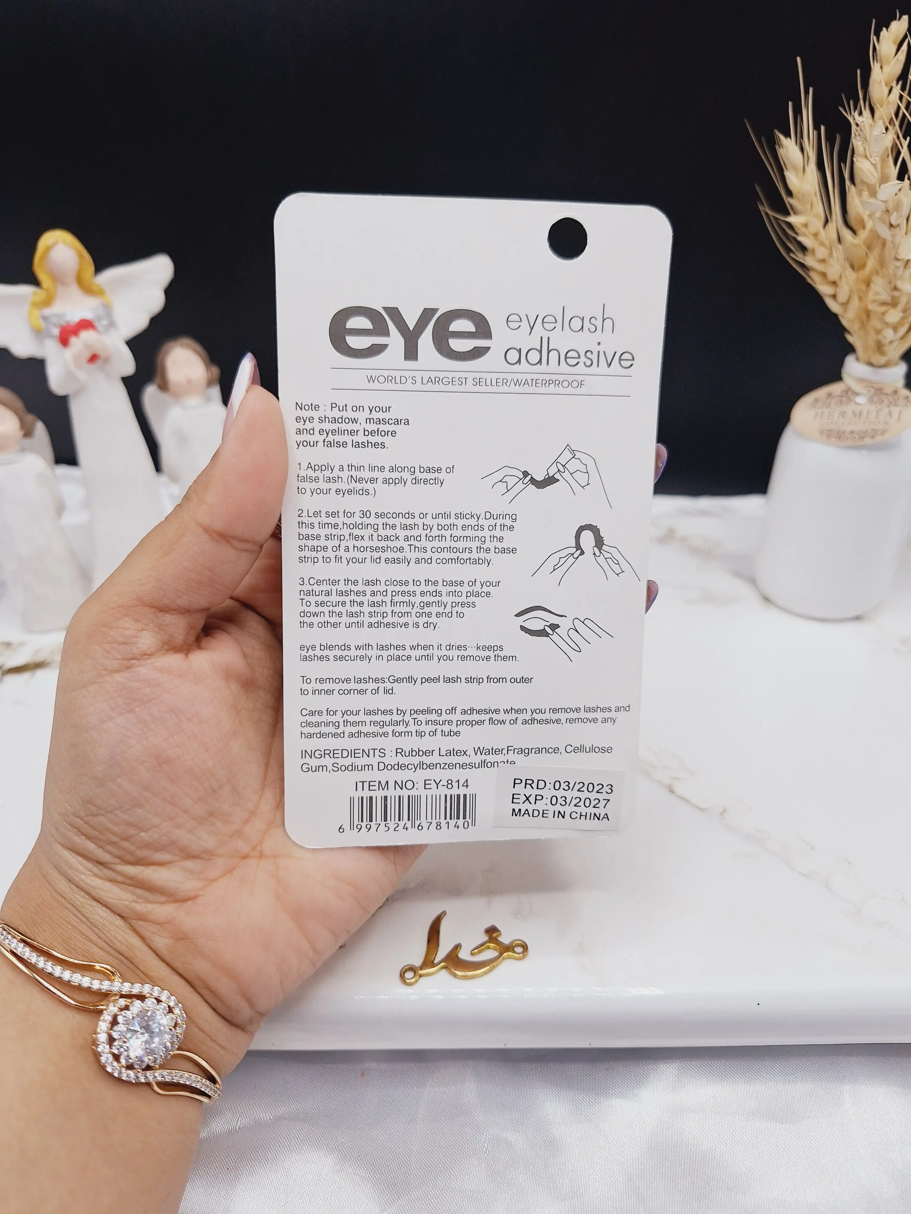 چسب مژه ضد آب eYe کارتن سبز کد EY_814"