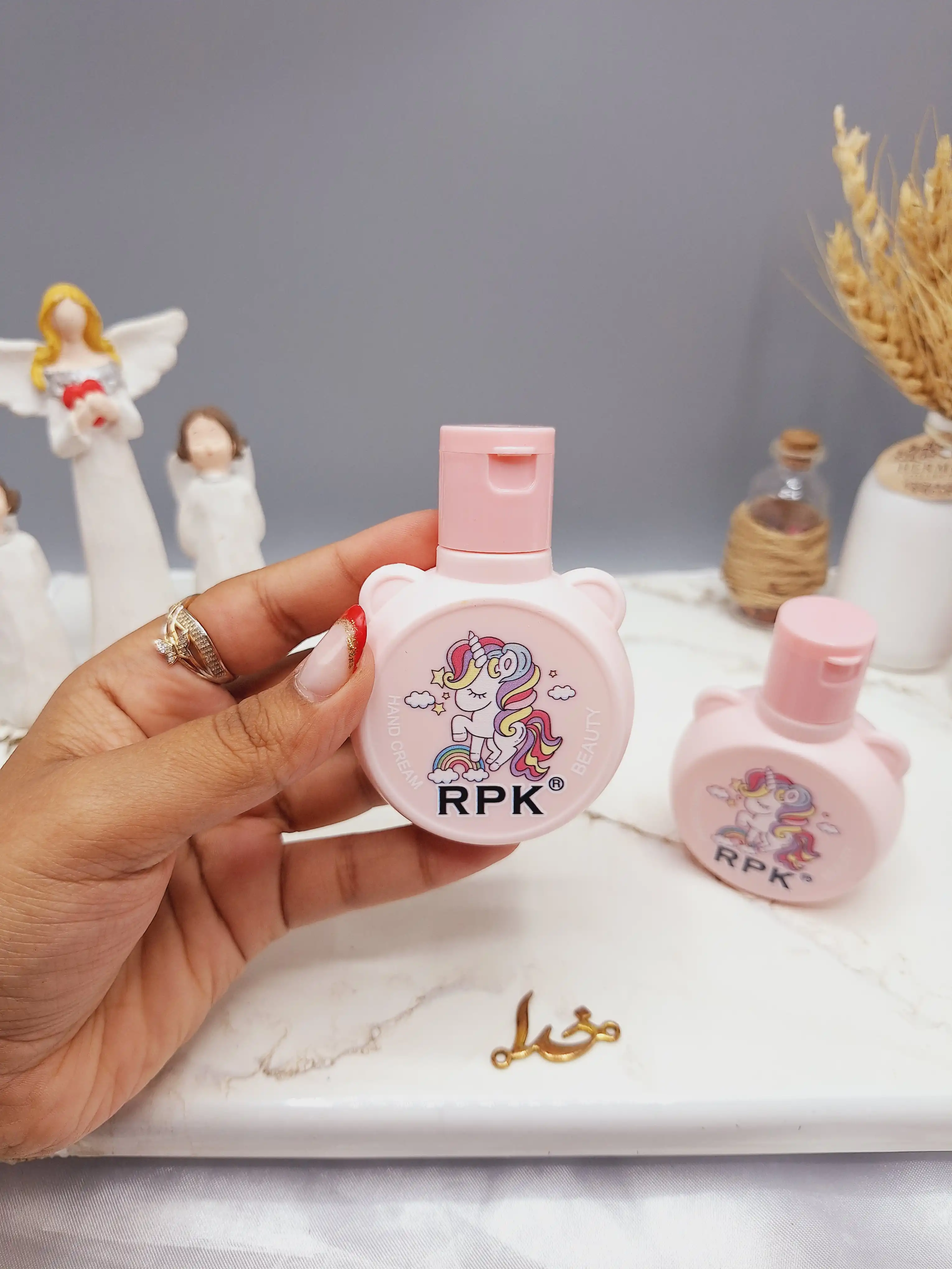 کرم مرطوب کننده دست فانتزی طرح اسب تک شاخ برند RPK کد H1151