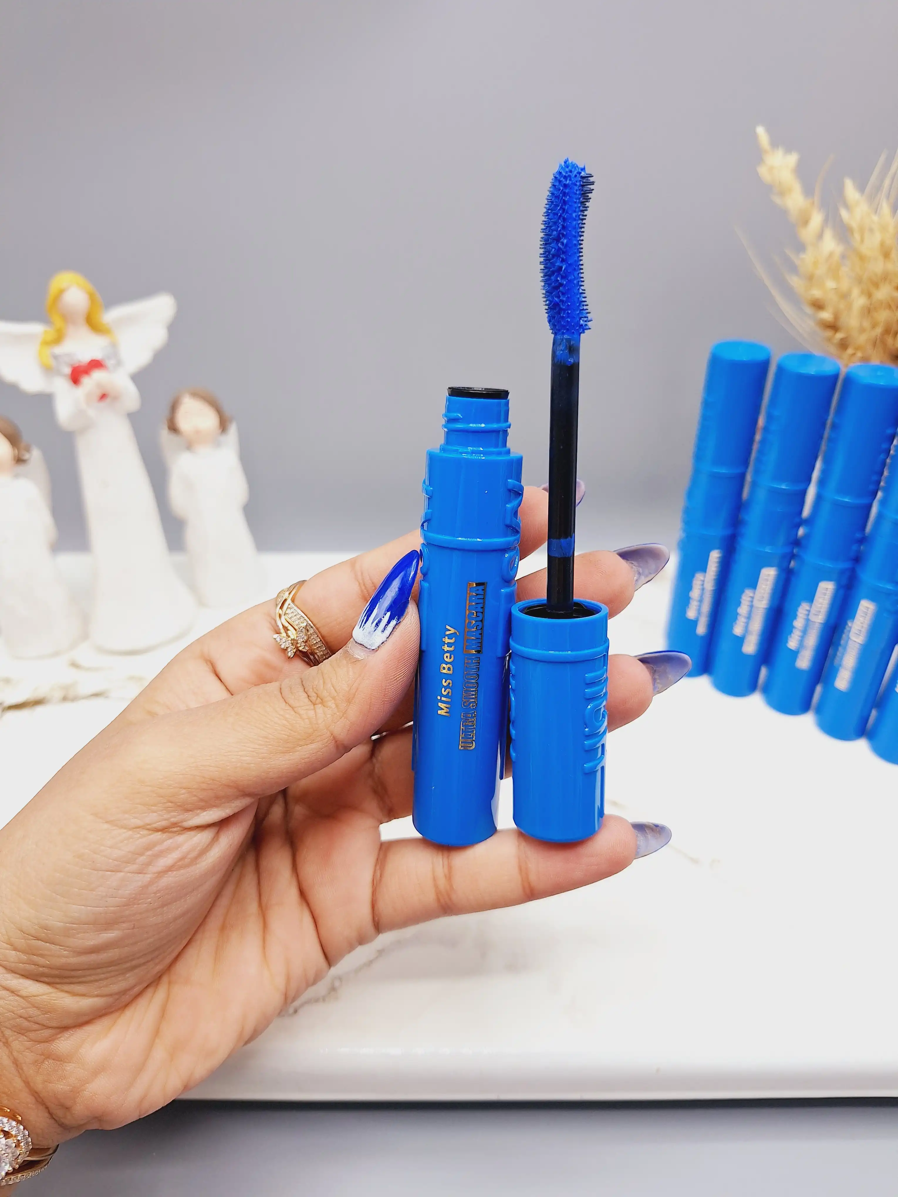 ریمل چشم رنگ آبی برند بیوتی مدل کد 3693
