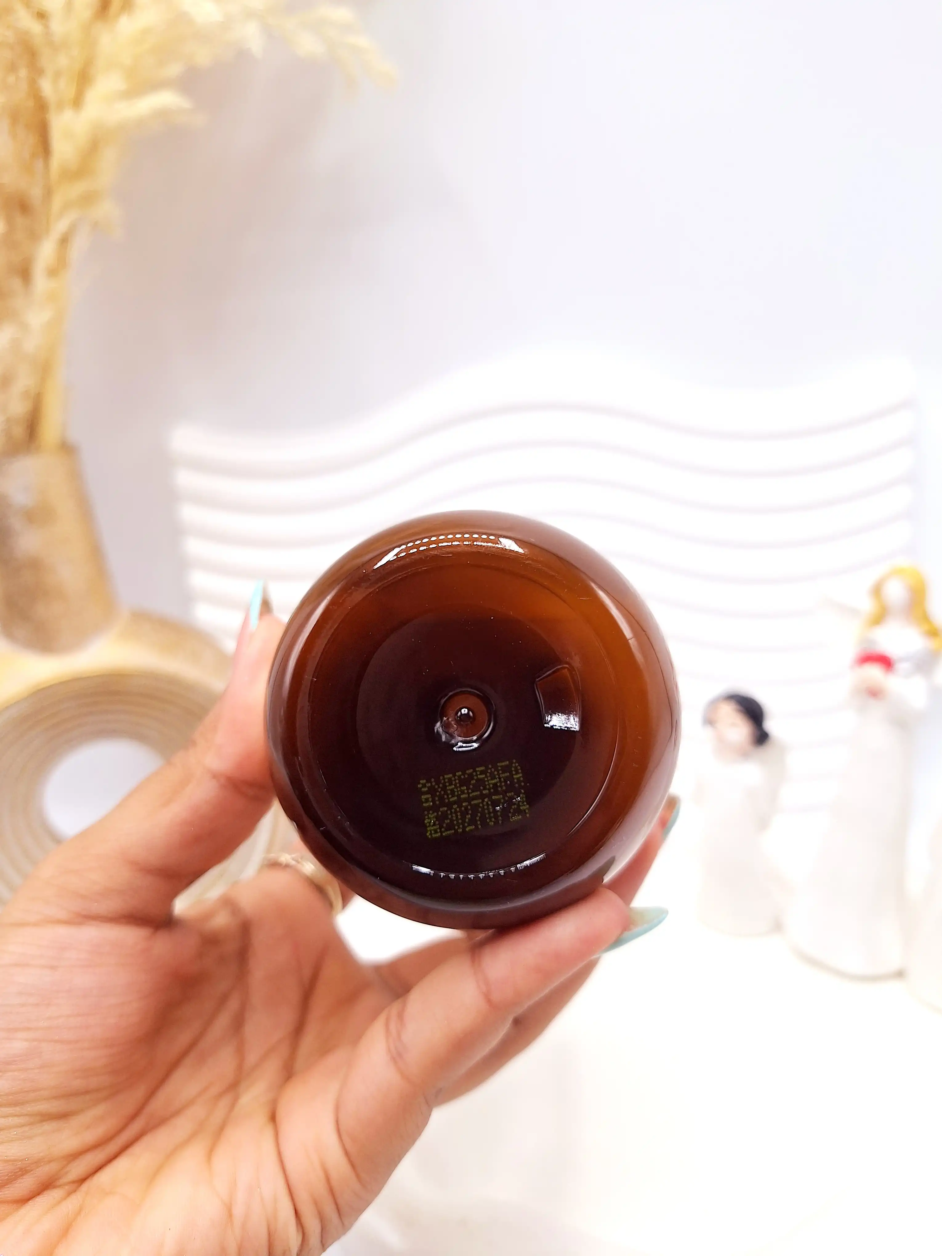 شاور ژل تمیز کننده پوست بدن با عصاره روغن آرگان حجم 350m برند sador کد 9248