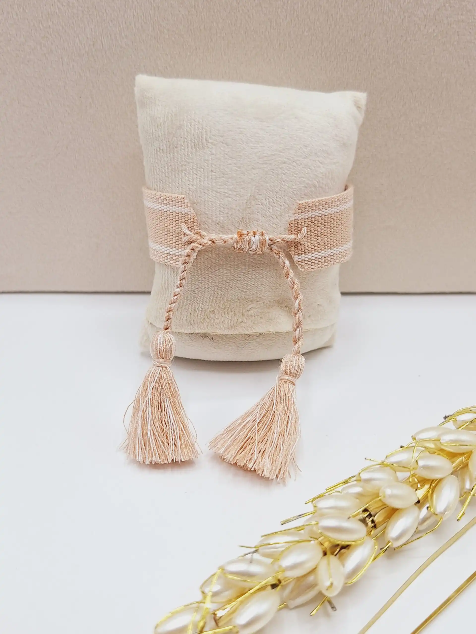دستبند پارچه ای CHRISTIAN DIOR (رنگ کرم)