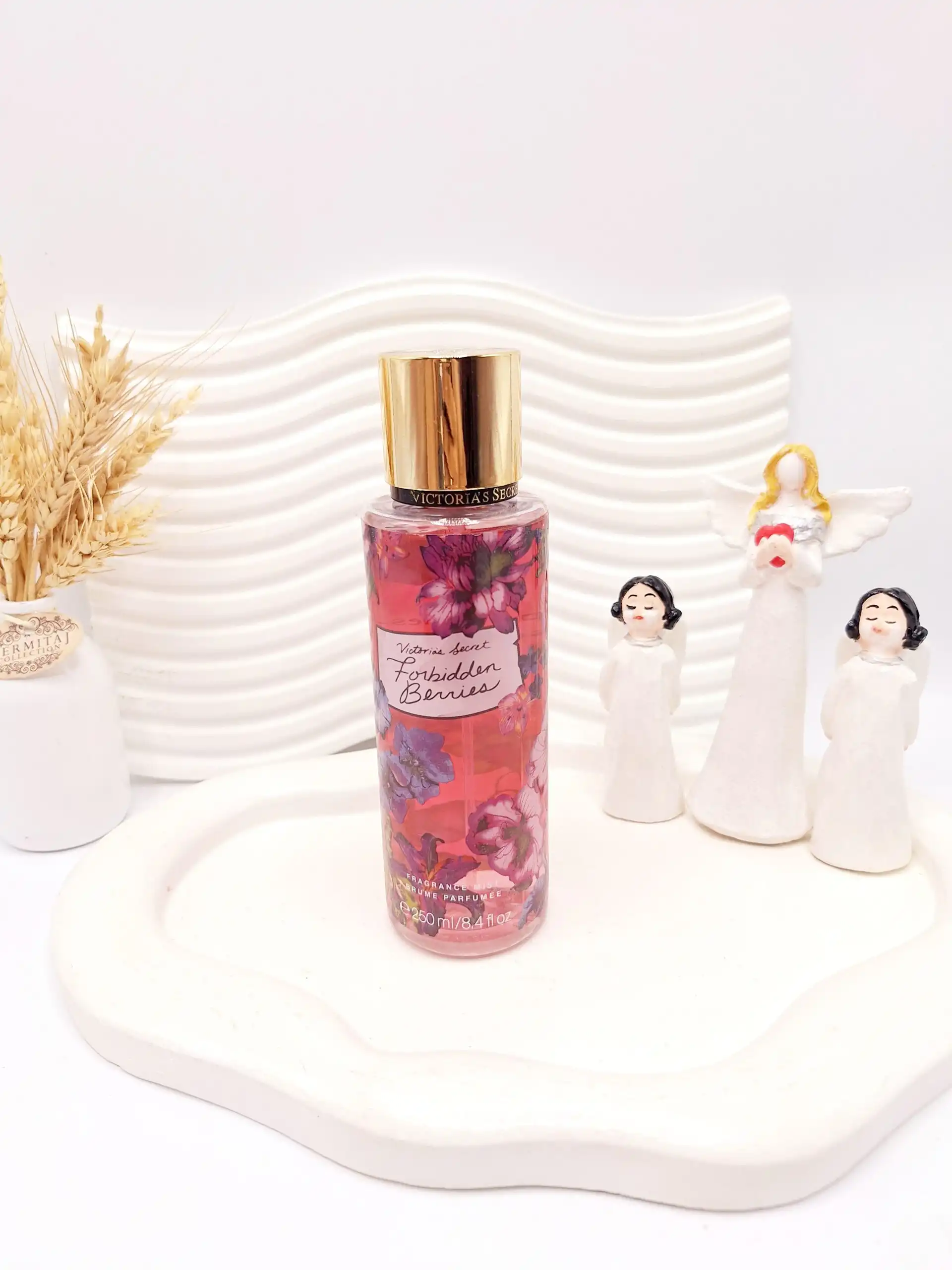 بادی اسپلش 250 ml ویکتوریا سکرت مدل Forbidden Berries اورجینال