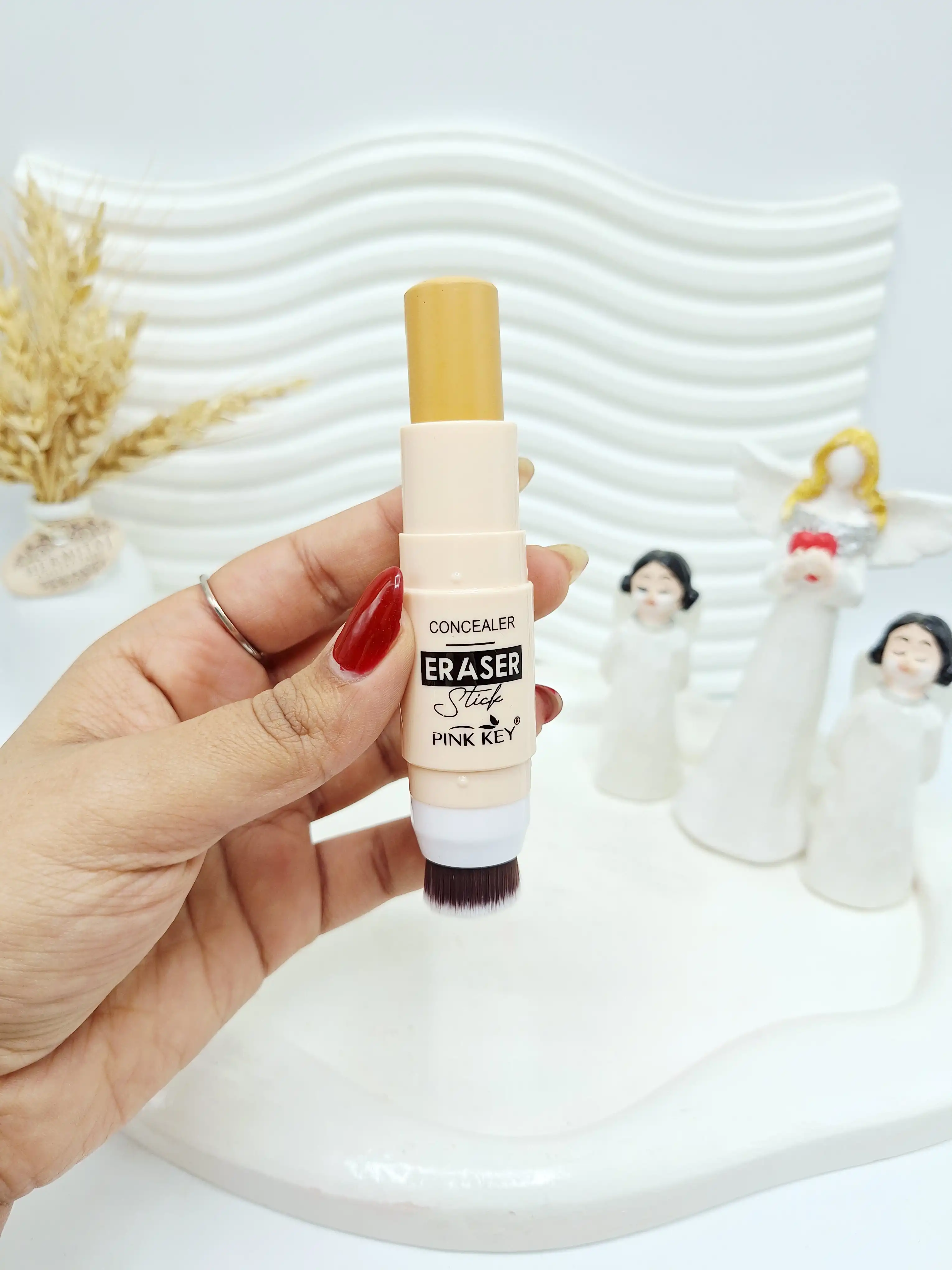 کانسیلر استیکی به همراه براش فید برند PINK KEY کد 232