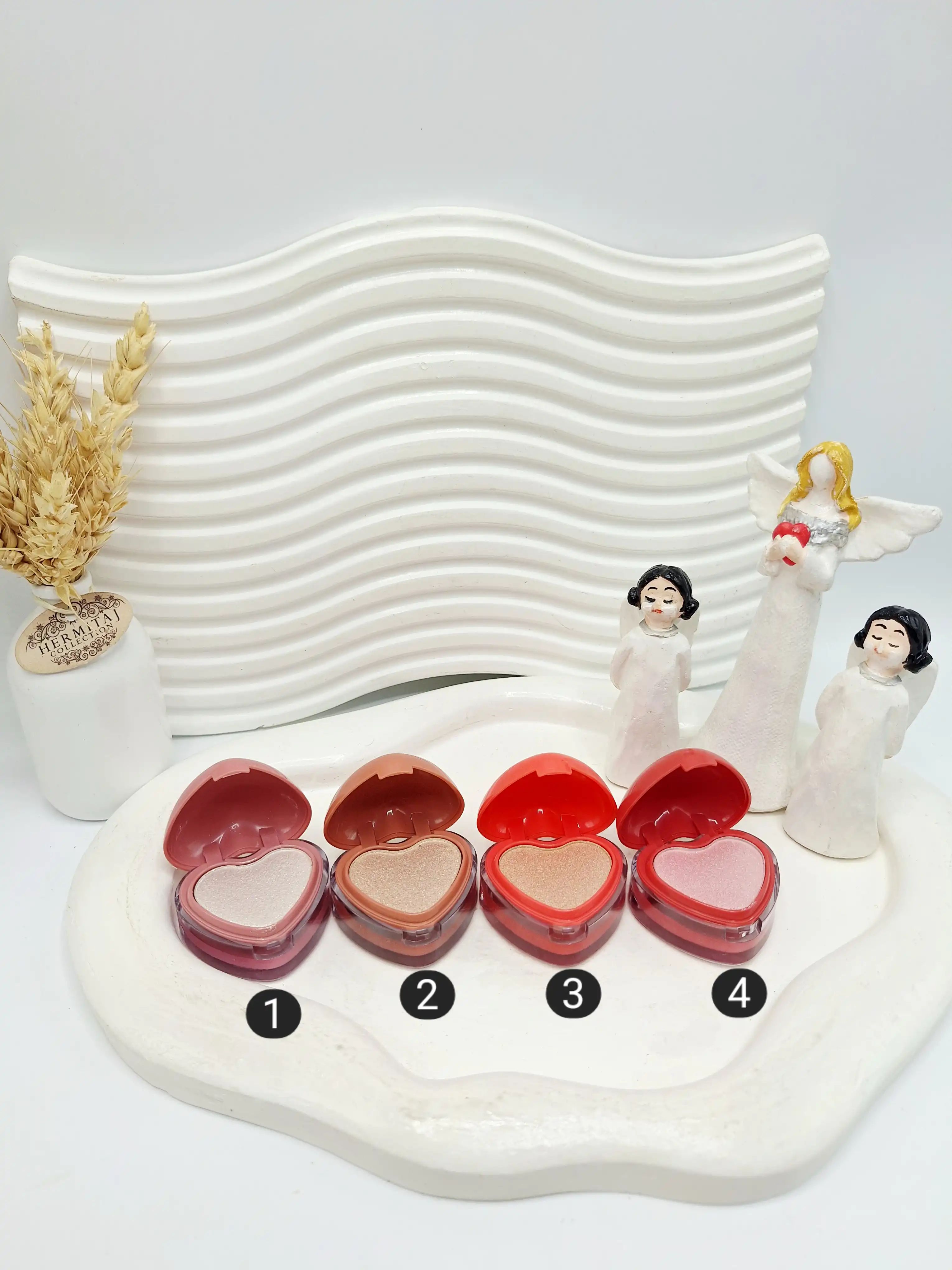 هایلایتر و رژگونه دو طبقه برند Billion Beauty مدل قلبی  کد 0338